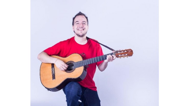 Bruno Arias en concierto a beneficio de la Orquesta Escuela 